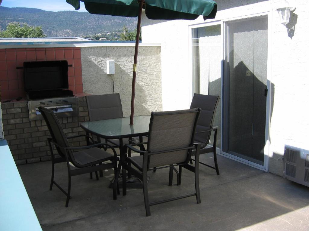 Tiki Shores Inn&Suites Penticton Habitación foto